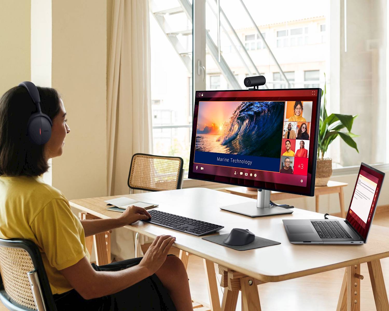 Dell U3225QE UltraSharp 32 4K ThunderBolt Hub Monitor VESA